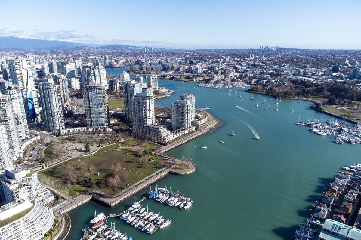 2001-428 Beach Crescent, Vancouver