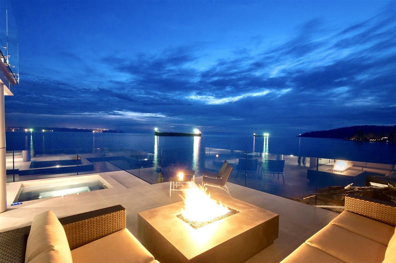 3906 Marine Dr