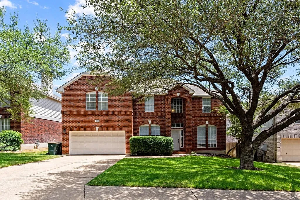 8221 Montoya CIR