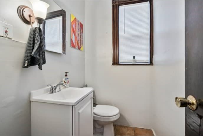 4 Cherokee St
