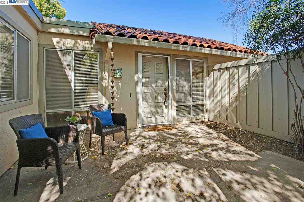 1522 Calle Santiago