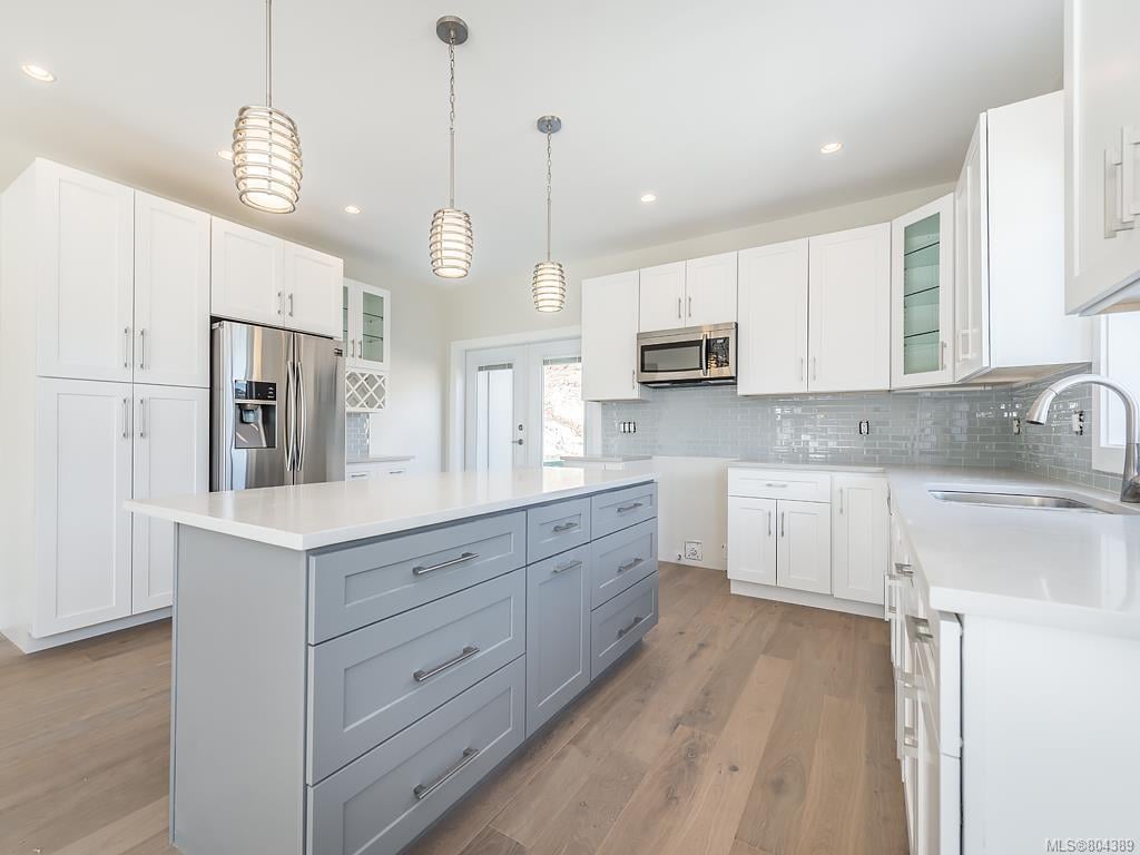 2288 Mountain Heights Dr
