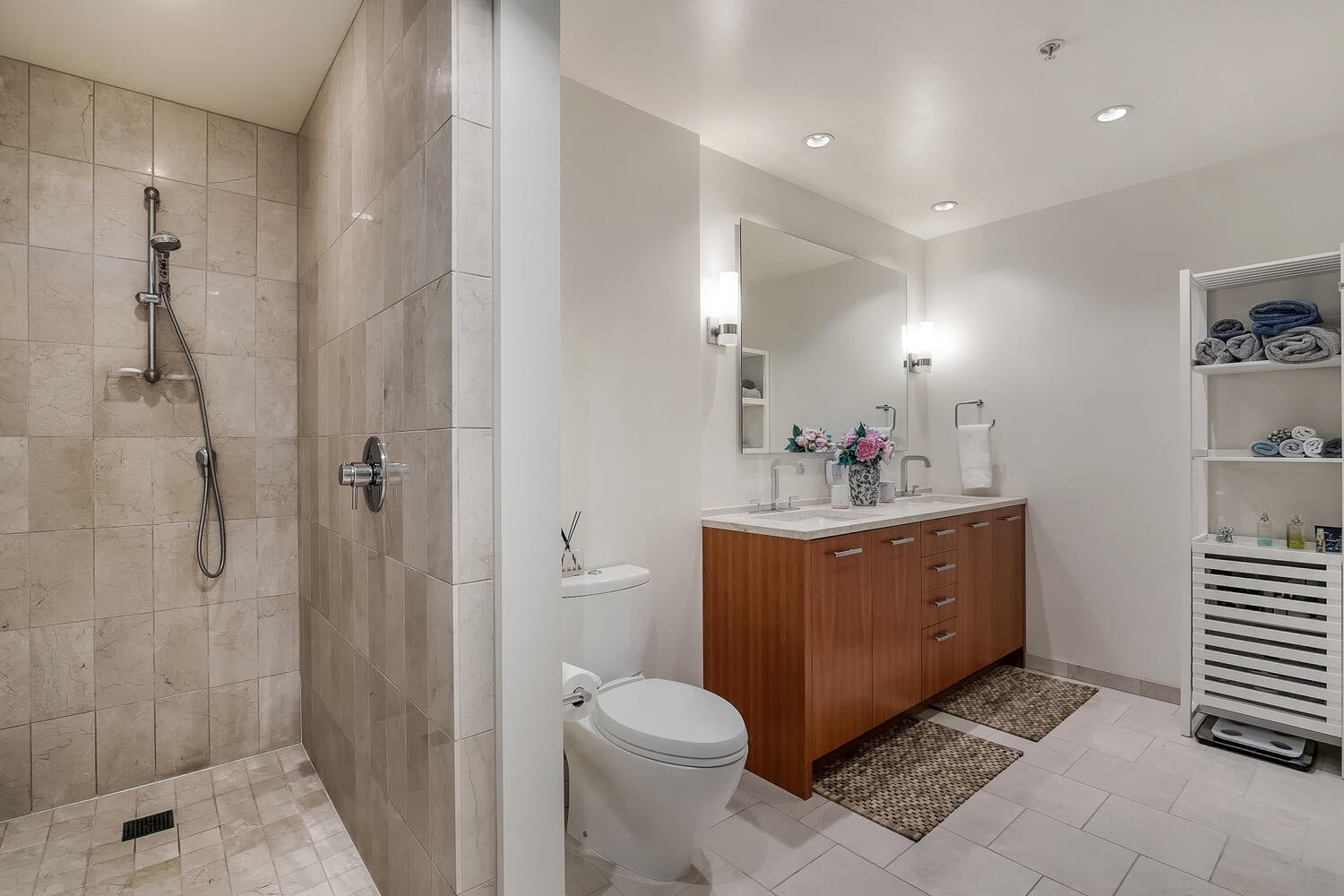 500 106th Avenue NE, Unit 601