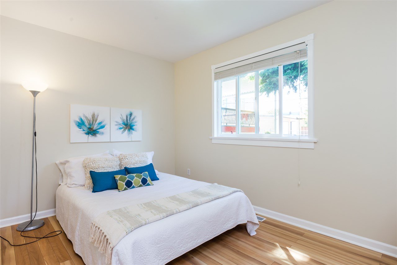 3391 Victoria Dr