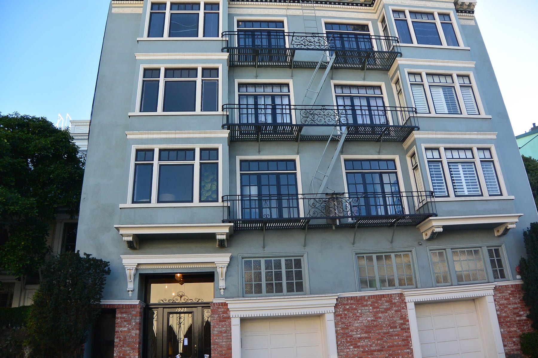 1925 Pacific Avenue, Unit 4