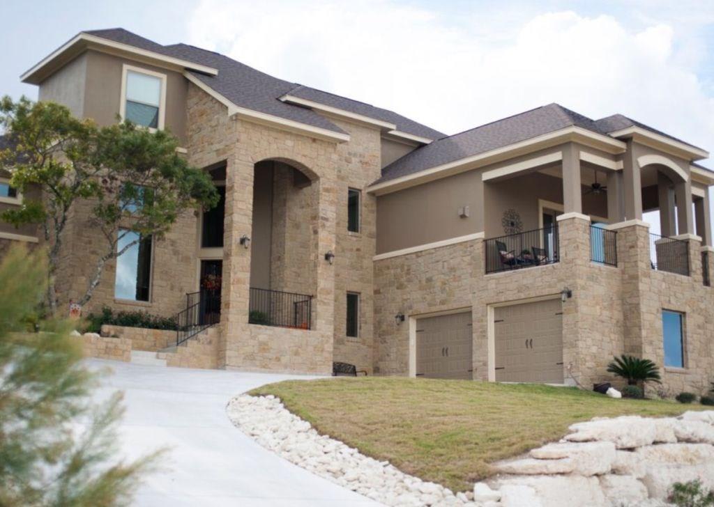 2302 Arroyo Grande