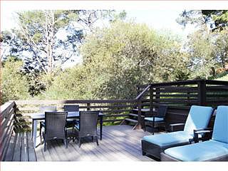 25440 Carmel Knolls Dr