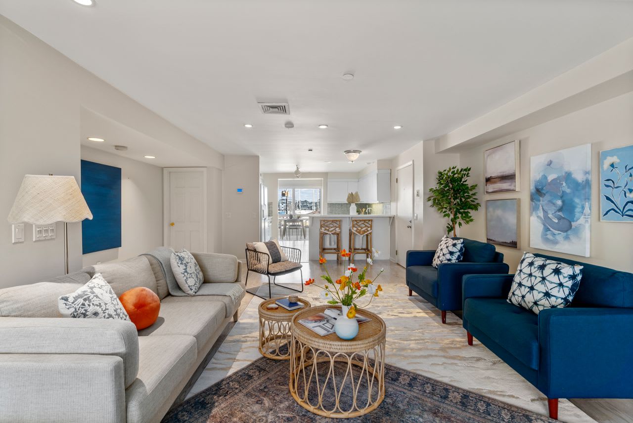 Off-Market 31 Coddington Wharf #21 