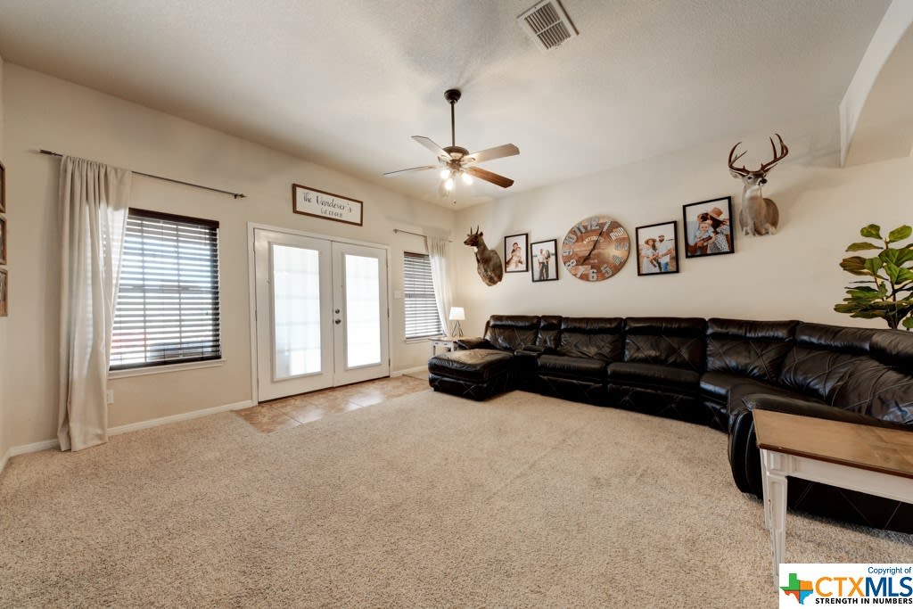 4215 Lucas Rd