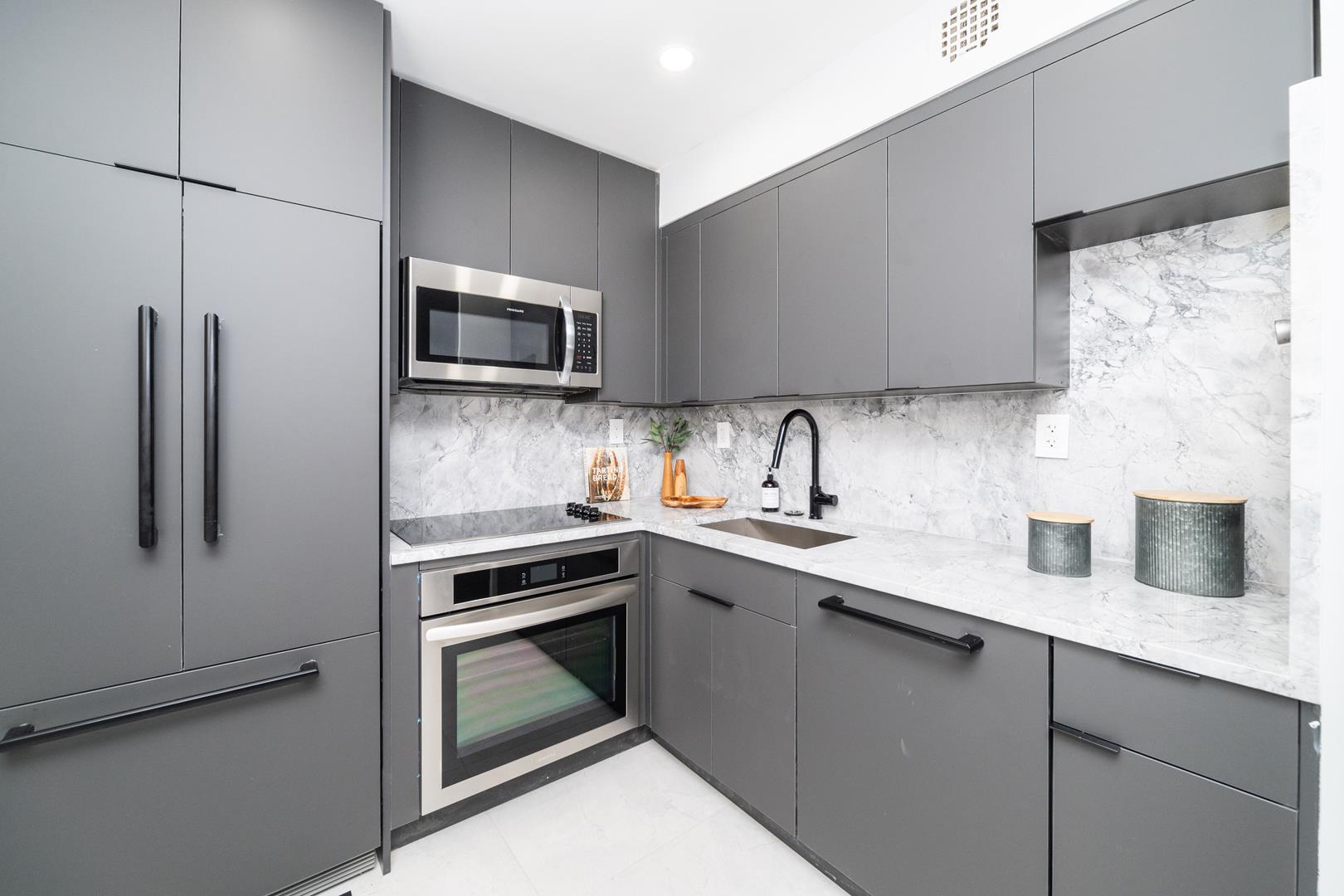 266 East 78th Street, Apt 6