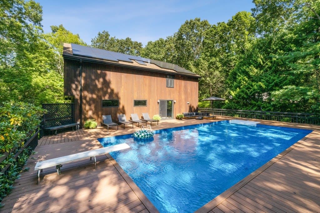 29 Diane Dr