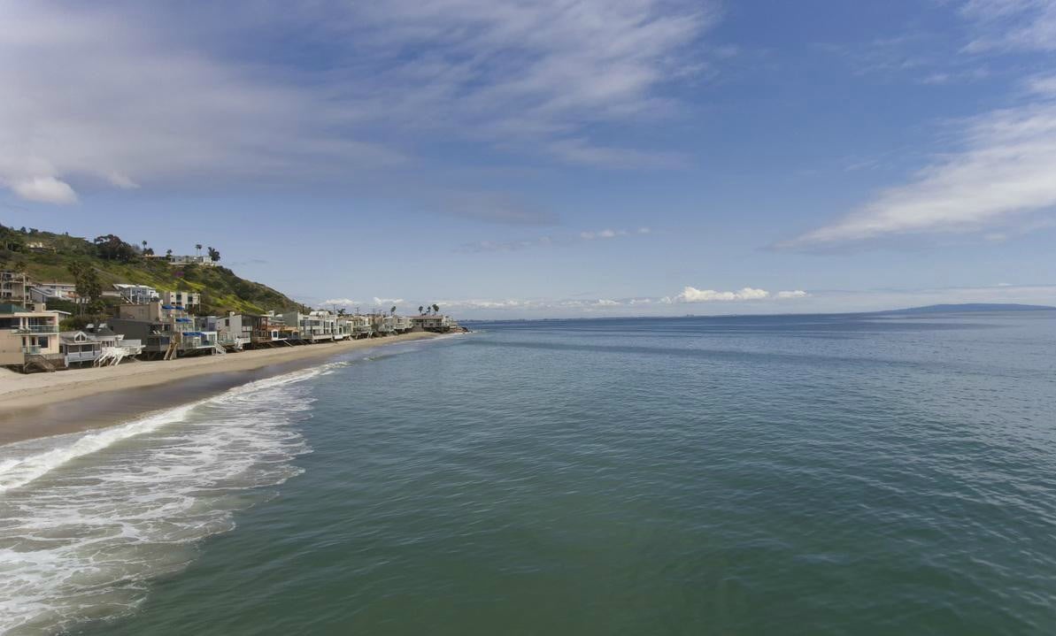 La Costa Beach Lease