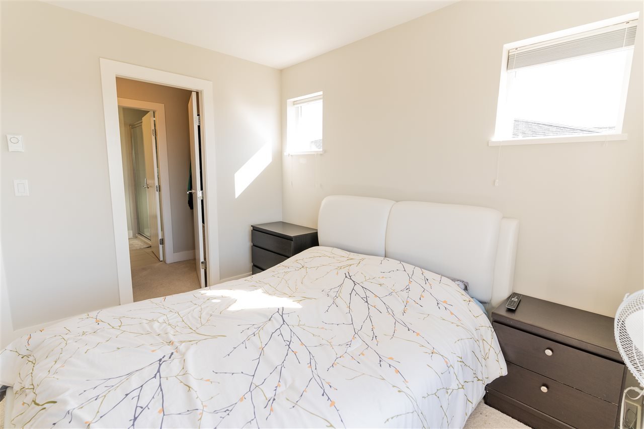 10-19433 68 Avenue, Surrey