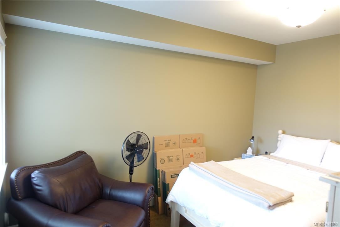 208-2881 Peatt Rd, Langford