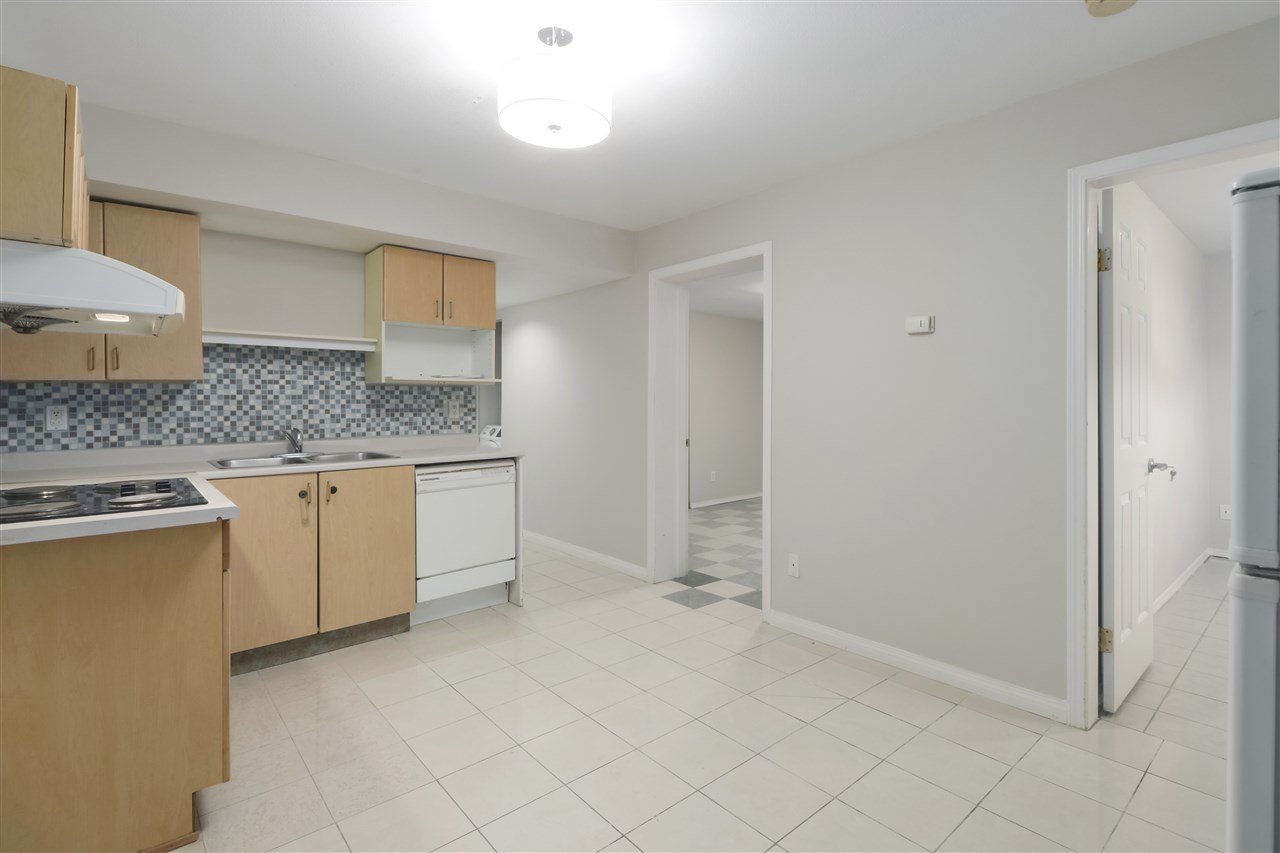 895 E 58th Ave