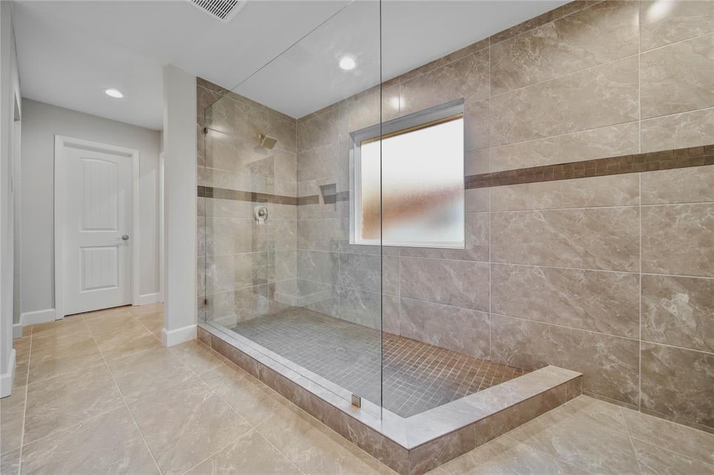 2526 Anniston Dr