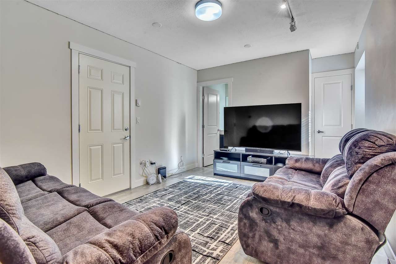 1-14377 60 Avenue, Surrey