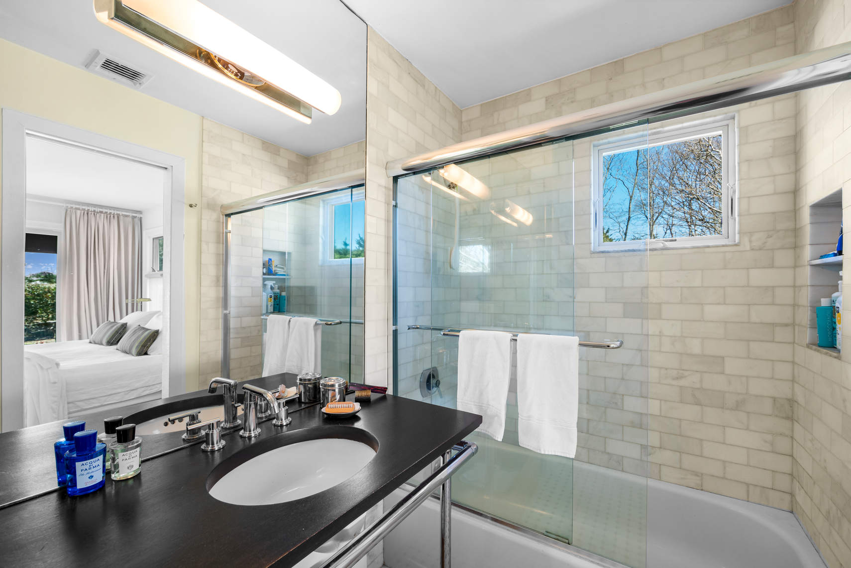 A Sleek, Updated Modern in the Heart of Hamptons Horse & Farm Country