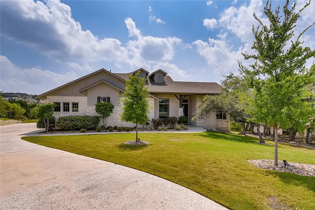 5316 Diamante Dr