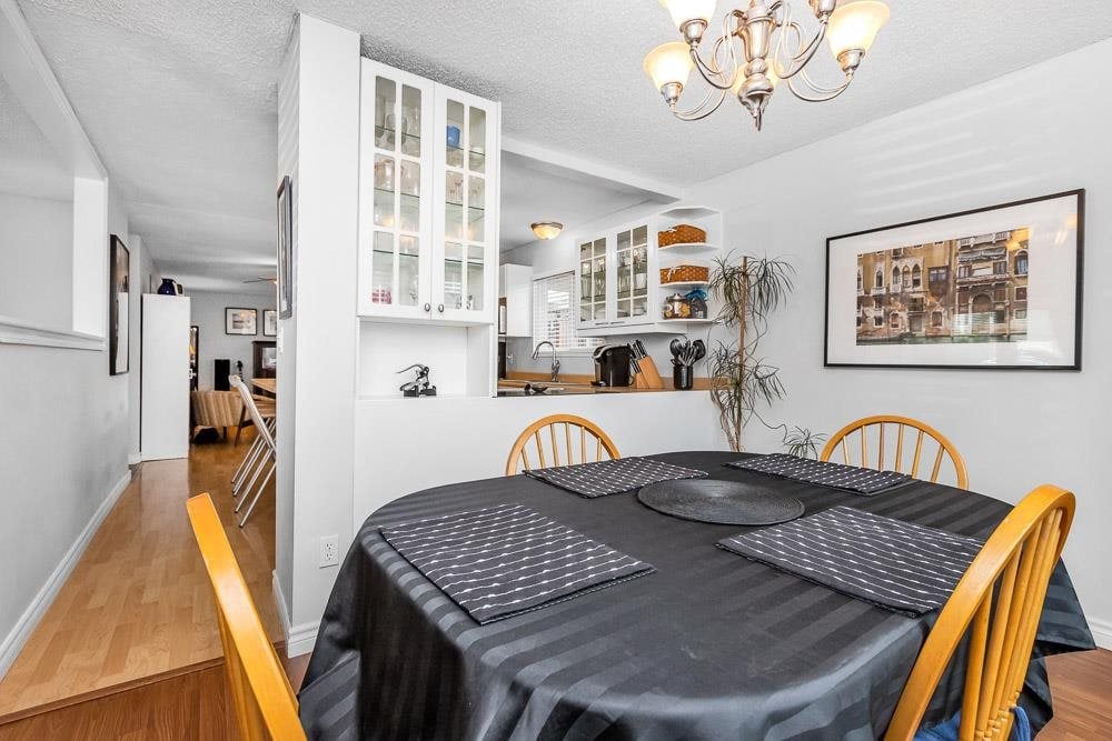 1158 Esperanza Dr