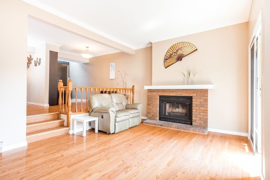 8-8320 Cook Rd