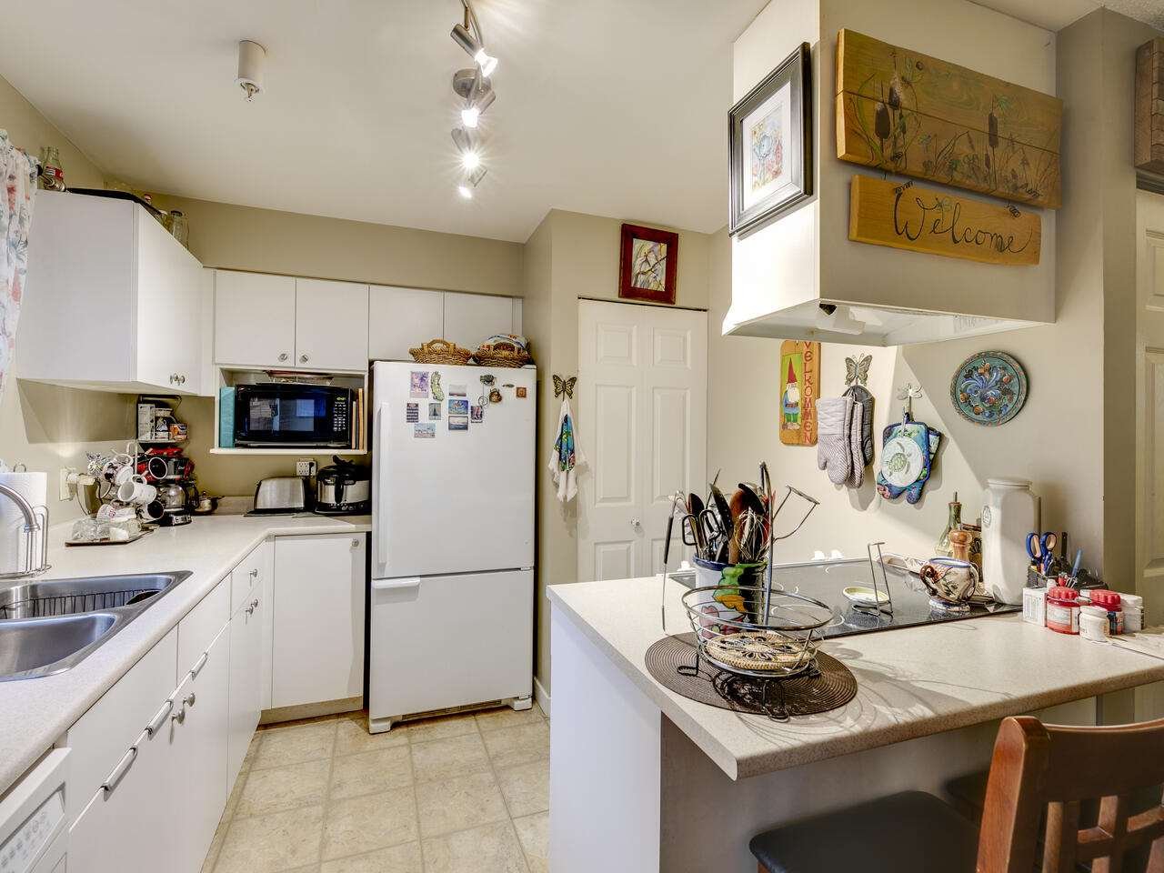 B108-40120 Willow Cres