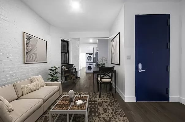 197 Franklin Street Unit: 2