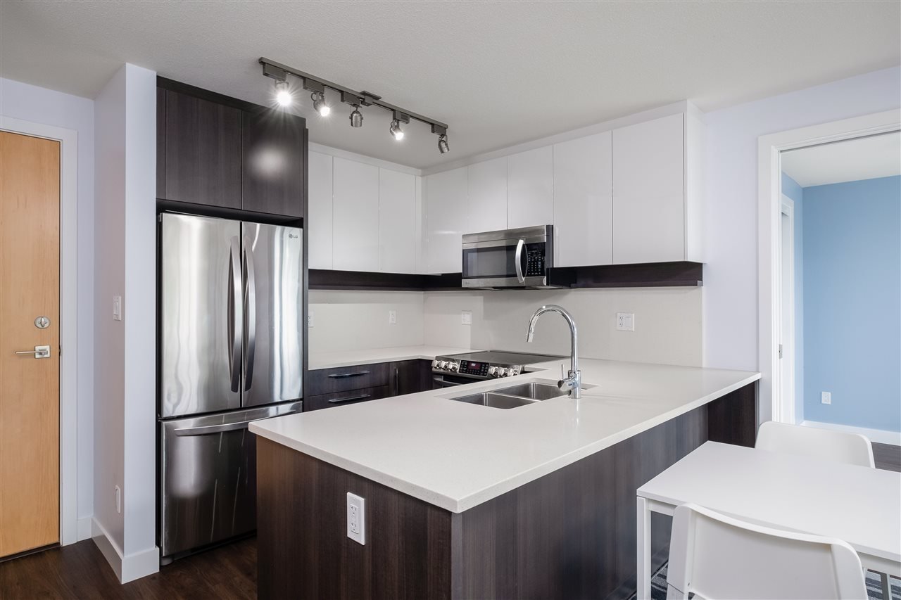 305-958 Ridgeway Ave