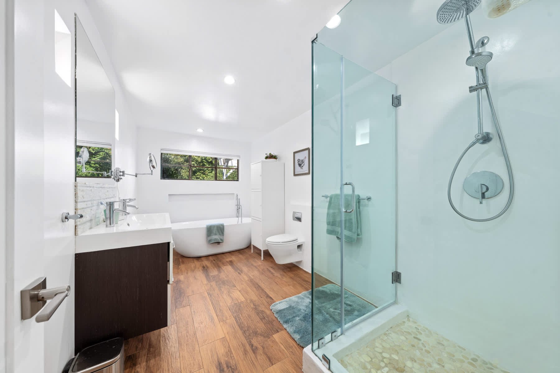 1518 Valley Dr, Topanga