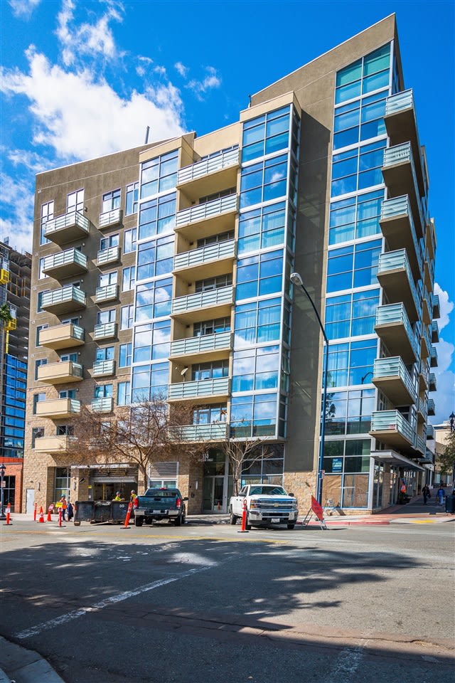 550 15th St Unit: 709