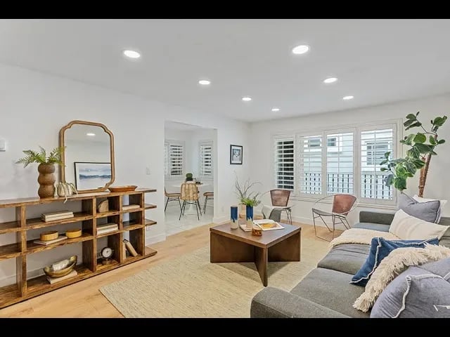 2308 Schader Dr #215, Santa Monica, CA 90404