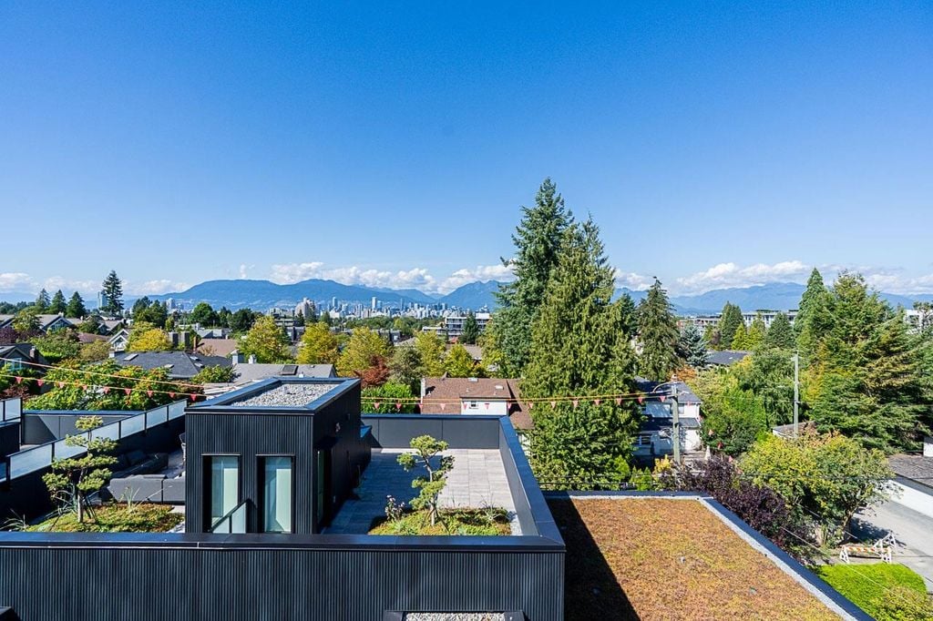 539 W 28th Avenue 202, Vancouver