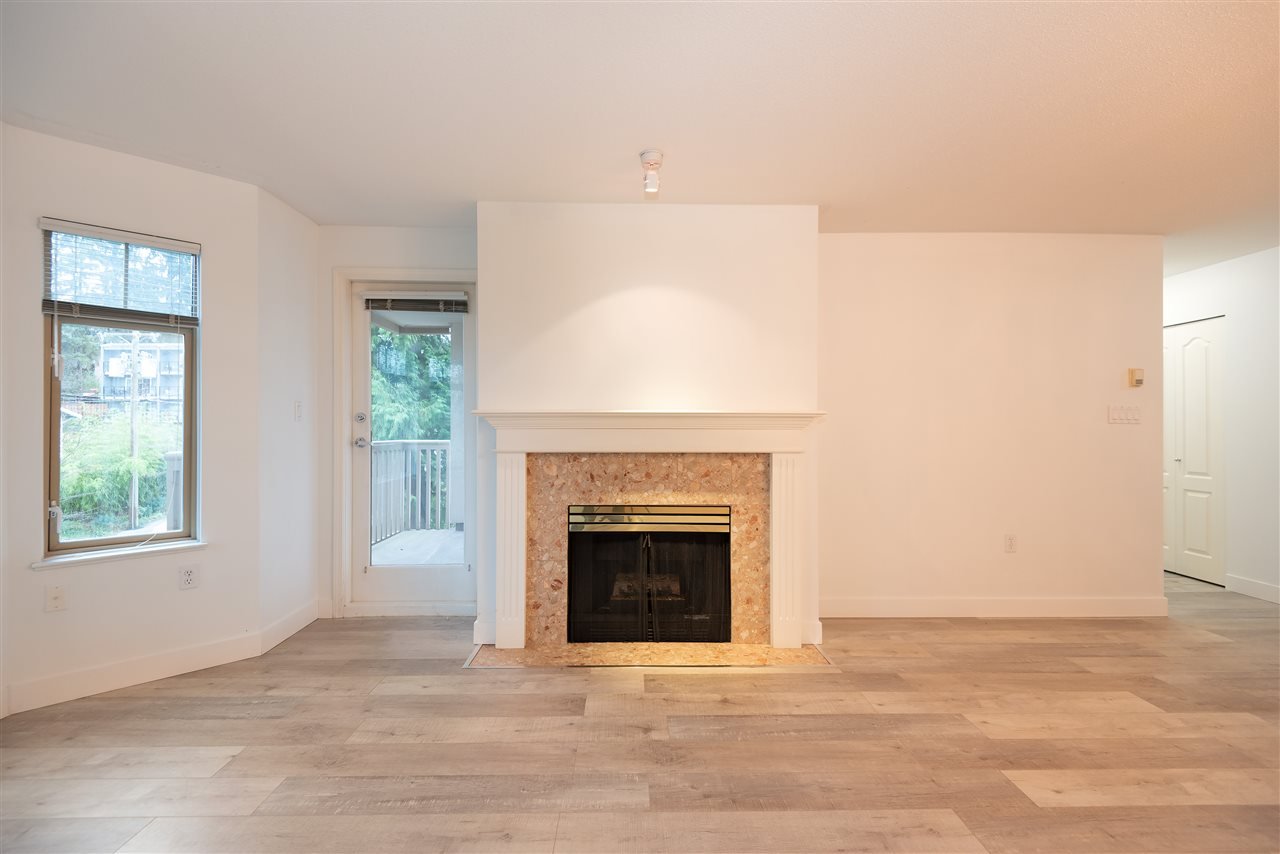 403-2059 Chesterfield Ave