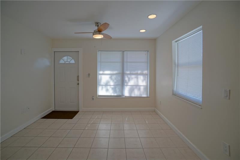 1009 NE 17TH CT