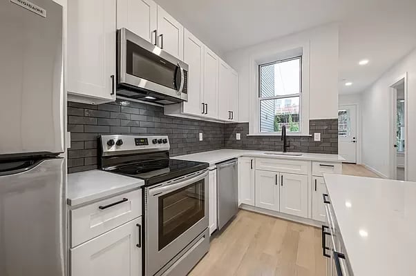 57 Java Street Unit: A