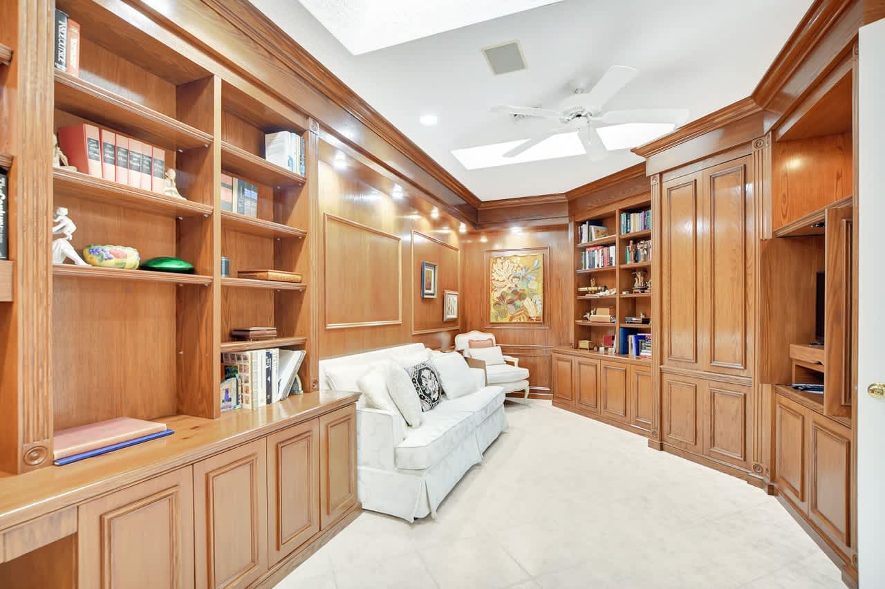 3564 NW Clubside Cir