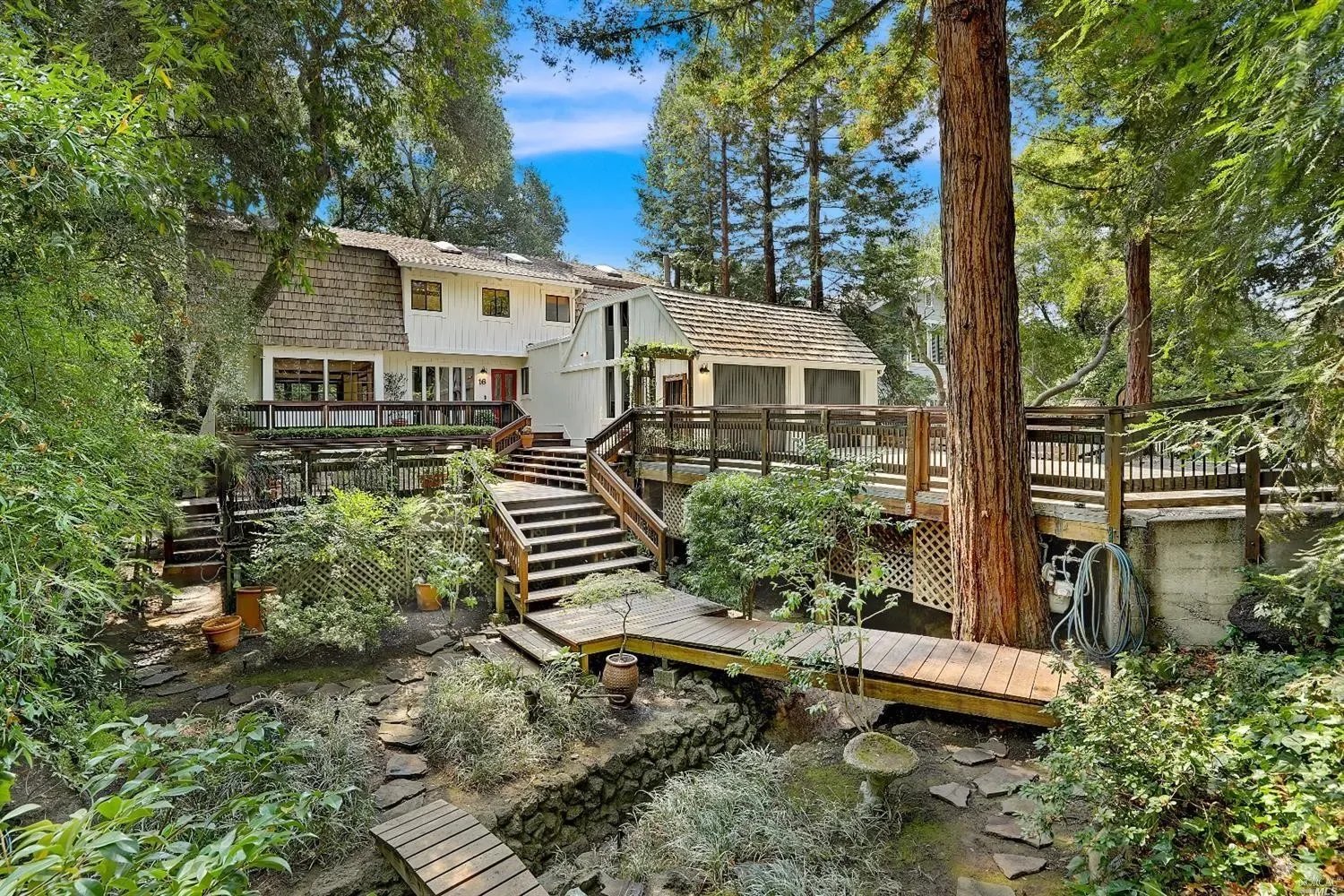 16 Quarry Road