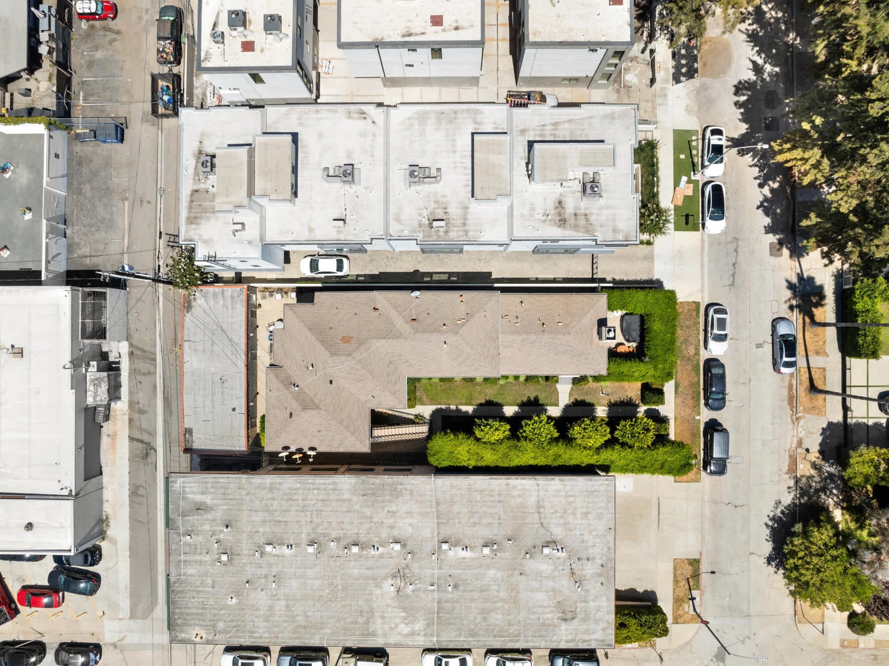 805 N McCadden Pl, Hollywood
