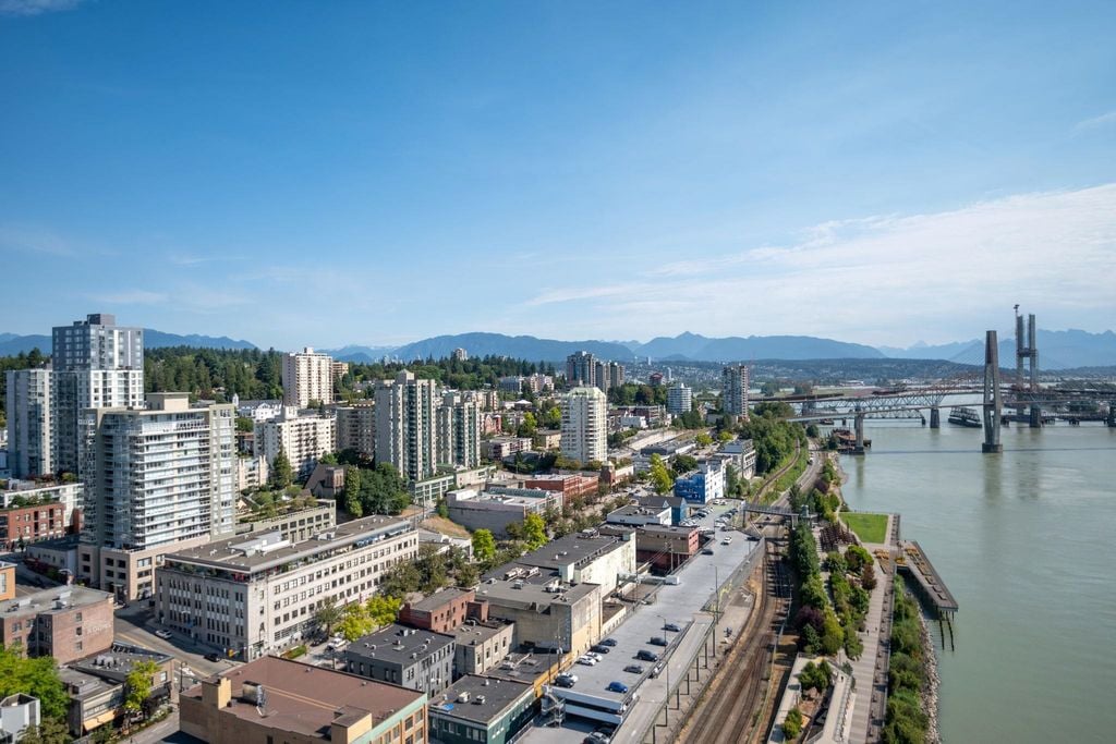 660 Quayside Drive 2401, New Westminster