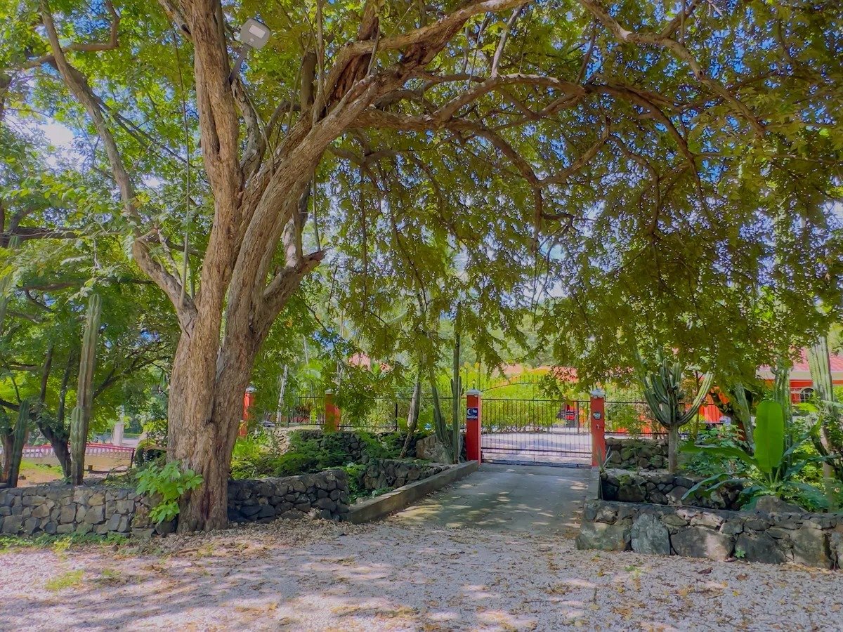 Gated Colonial Home With Casita, Papagayo, Guanacaste