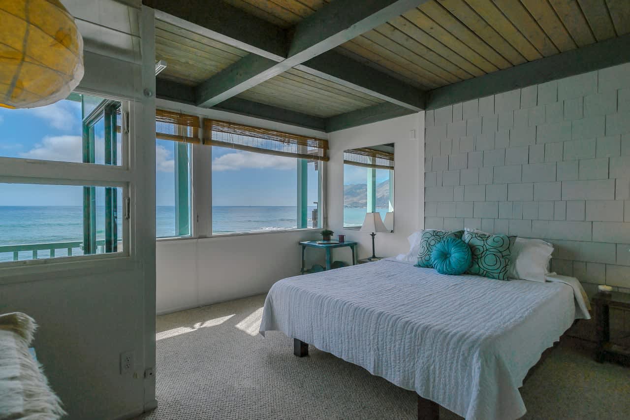 3924 Pacific Coast Hwy