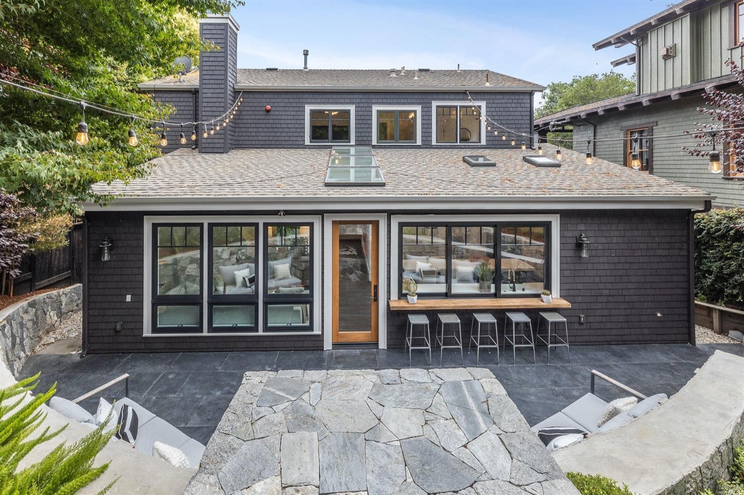 44 Bayview Avenue