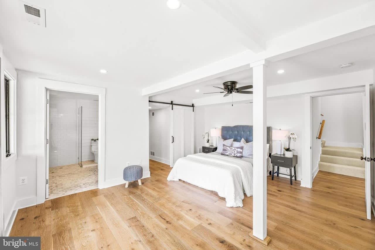 176 Old River Rd