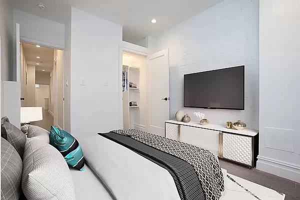142 Sullivan Street, Apt 7