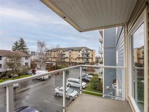 304-2360 James White Blvd, Sidney