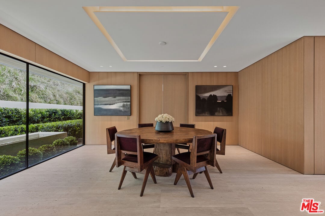 Serene Opulent