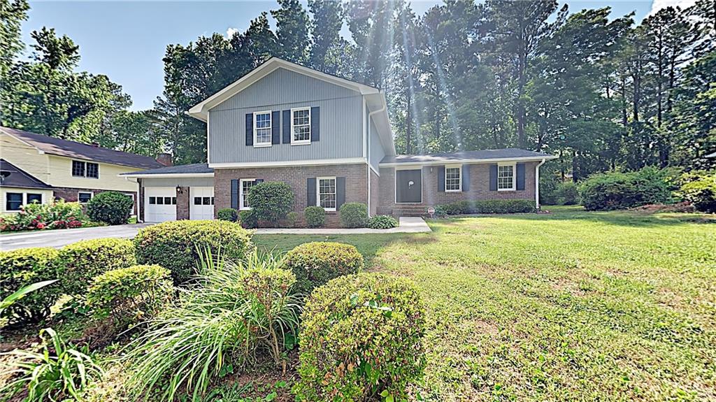 4025 Pinehurst Valley Dr