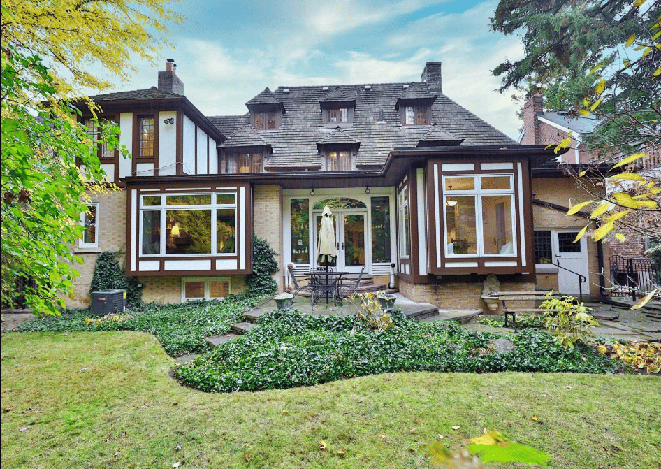 40 Bennington Heights Drive