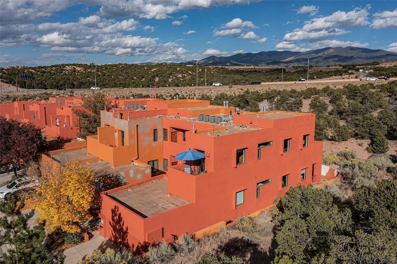 604 Avenida Villa Hermosa #201