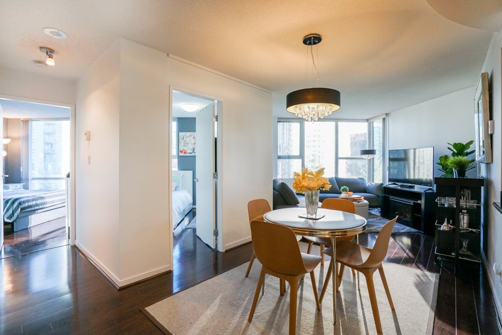 908-1009 Expo Blvd